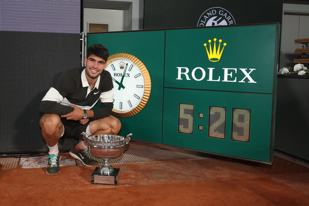 助球队在比 助球队在比